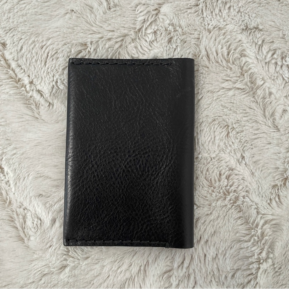 NEW Madewell The Leather Passport Case Black Engraved Gold Foil XIX (19) - Picture 2 of 5